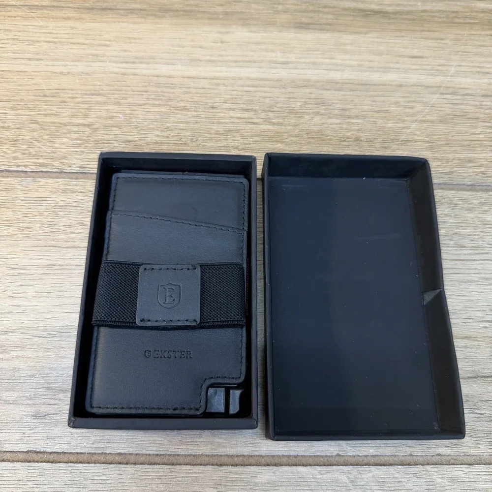 Ekster Leather Senate Card Wallet Slim in Nappa Black Smart Cash Cards